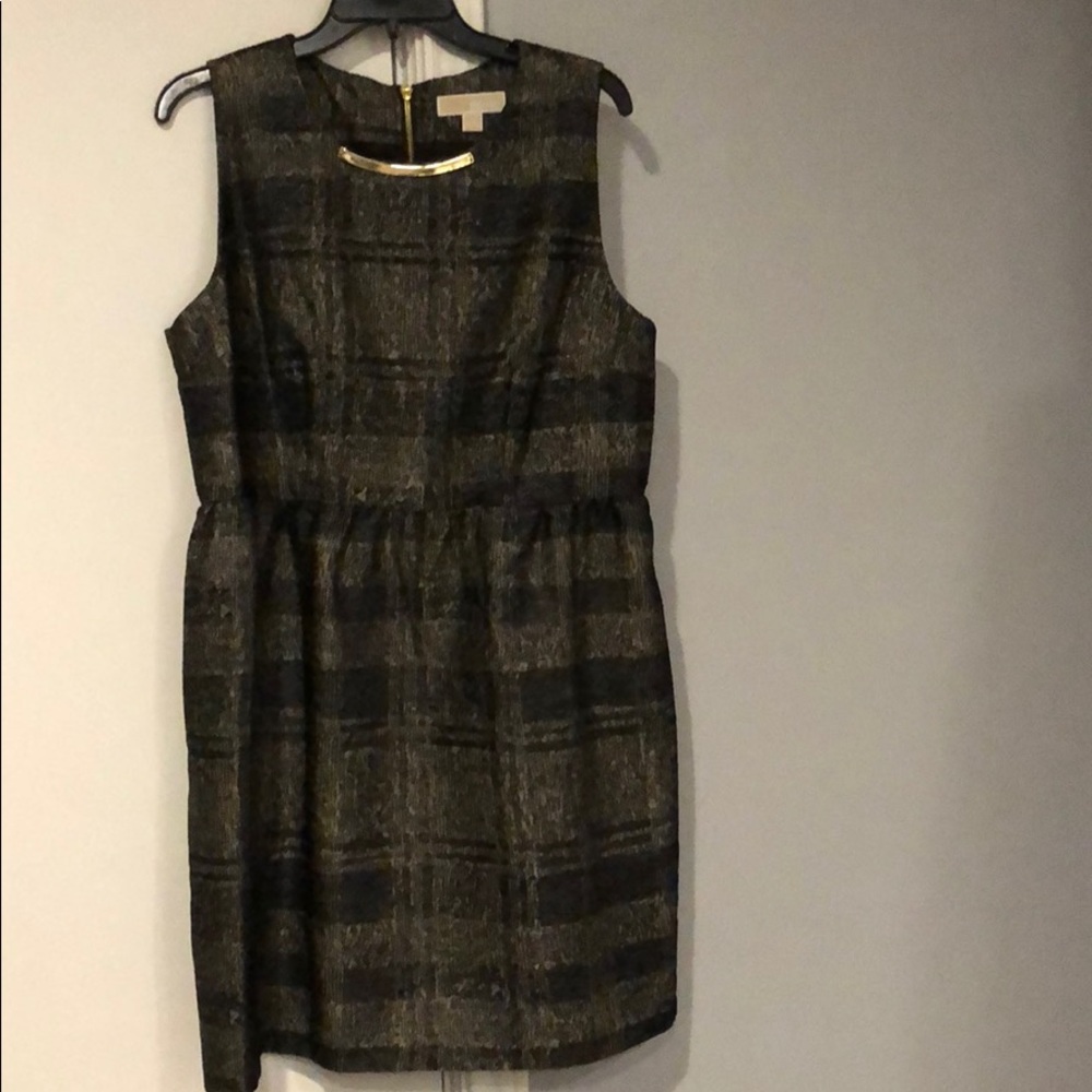 Michael Kors Cocktail/Career Tan & Black Dress